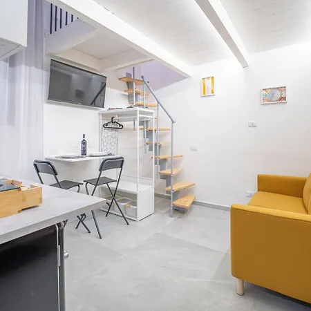 Apartment Metro Yellow Milan