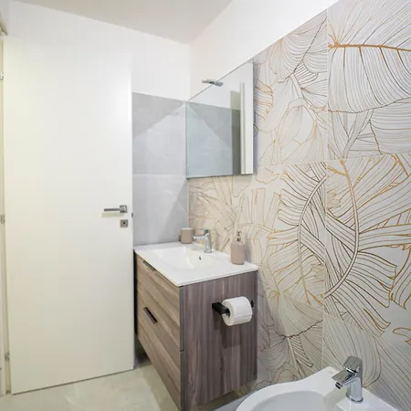 Metro Yellow Apartmán